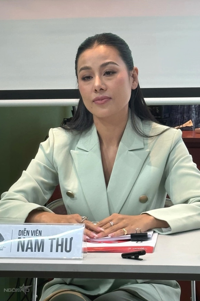 Công an quận 10, TP HCM cho biết đã tiếp nhận, phối hợp với các đơn vị liên quan xác minh, điều tra theo đơn tố giác của bà Trần Thị Nam Thư (tức diễn viên Nam Thư). Khi tố cáo, Nam Thư cung cấp vi bằng cùng bằng chứng về những thông tin mà diễn viên cho rằng có dấu hiệu bôi nhọ, xúc phạm danh dự, uy tín, gây tổn thất tinh thần, vật chất cho cô.