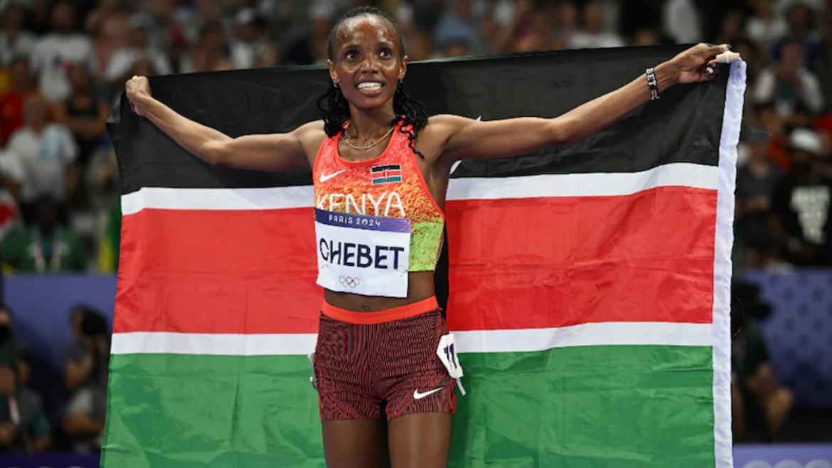 Beatrice Chebet giành HCV nội dung chạy 5.000m nữ (Ảnh: AFP)