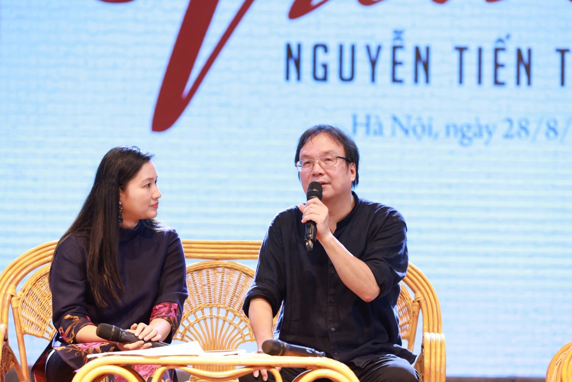 Nhà thơ Nguyễn Tiến Thanh chia sẻ về tập thơ.