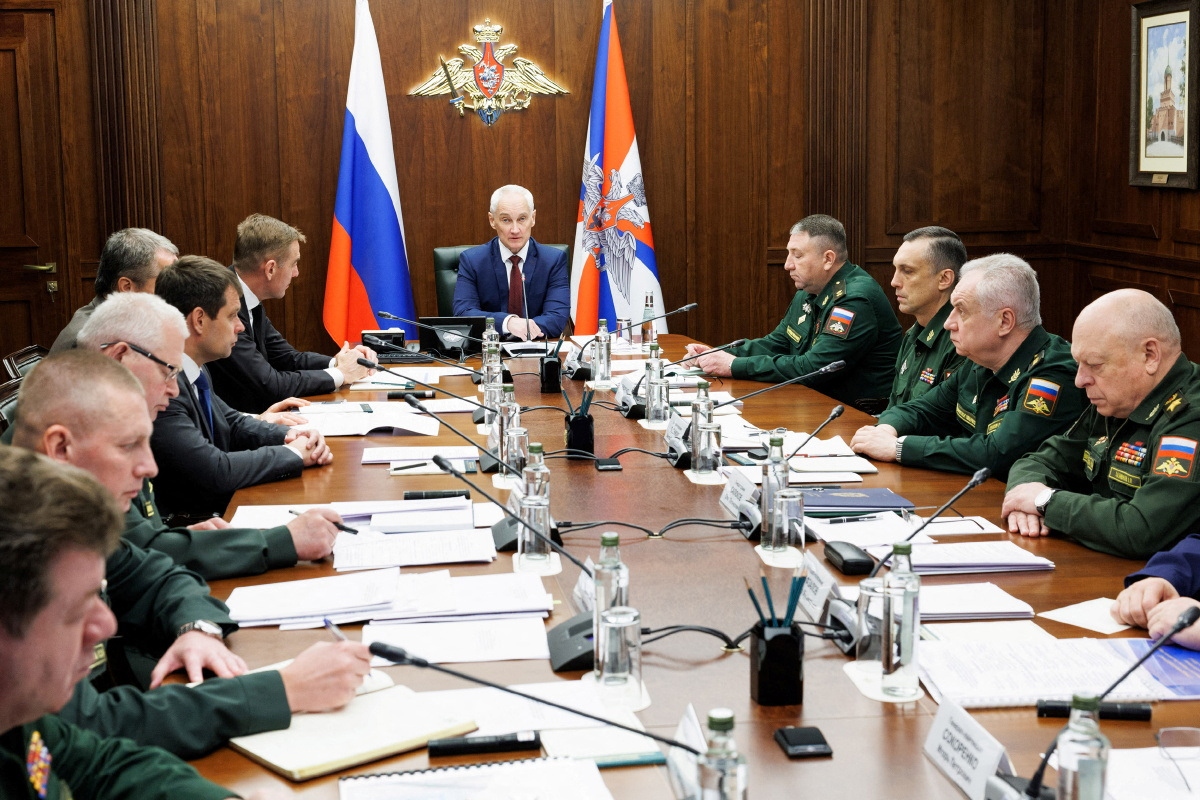 Bộ Quốc phòng Nga họp về tình hình biên giới. Ảnh: Reuters
