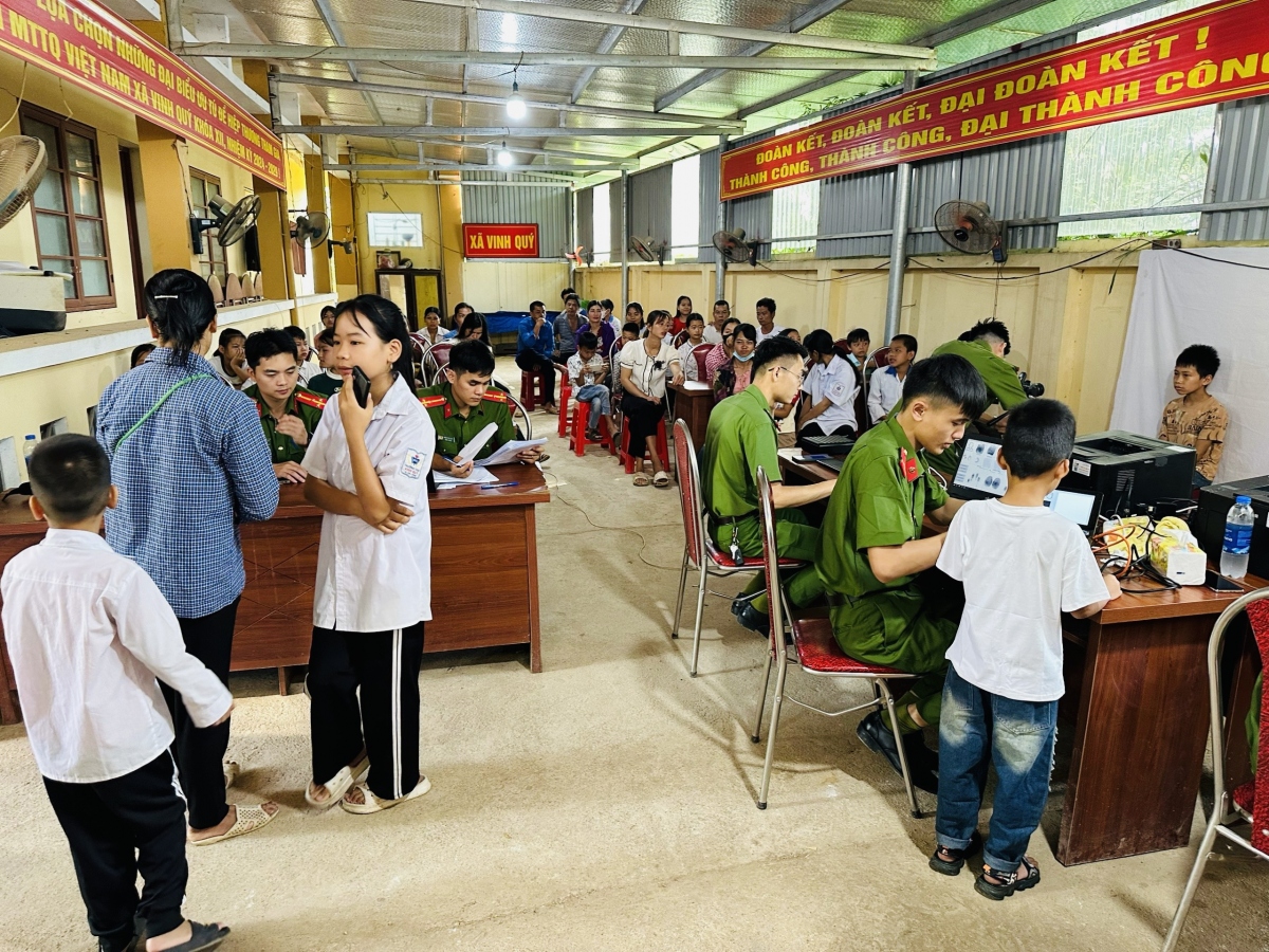 Các điểm thu nhận hồ sơ căn cước tại huyện Hạ Lang, Cao Bằng mở cửa tất cả các ngày trong tuần