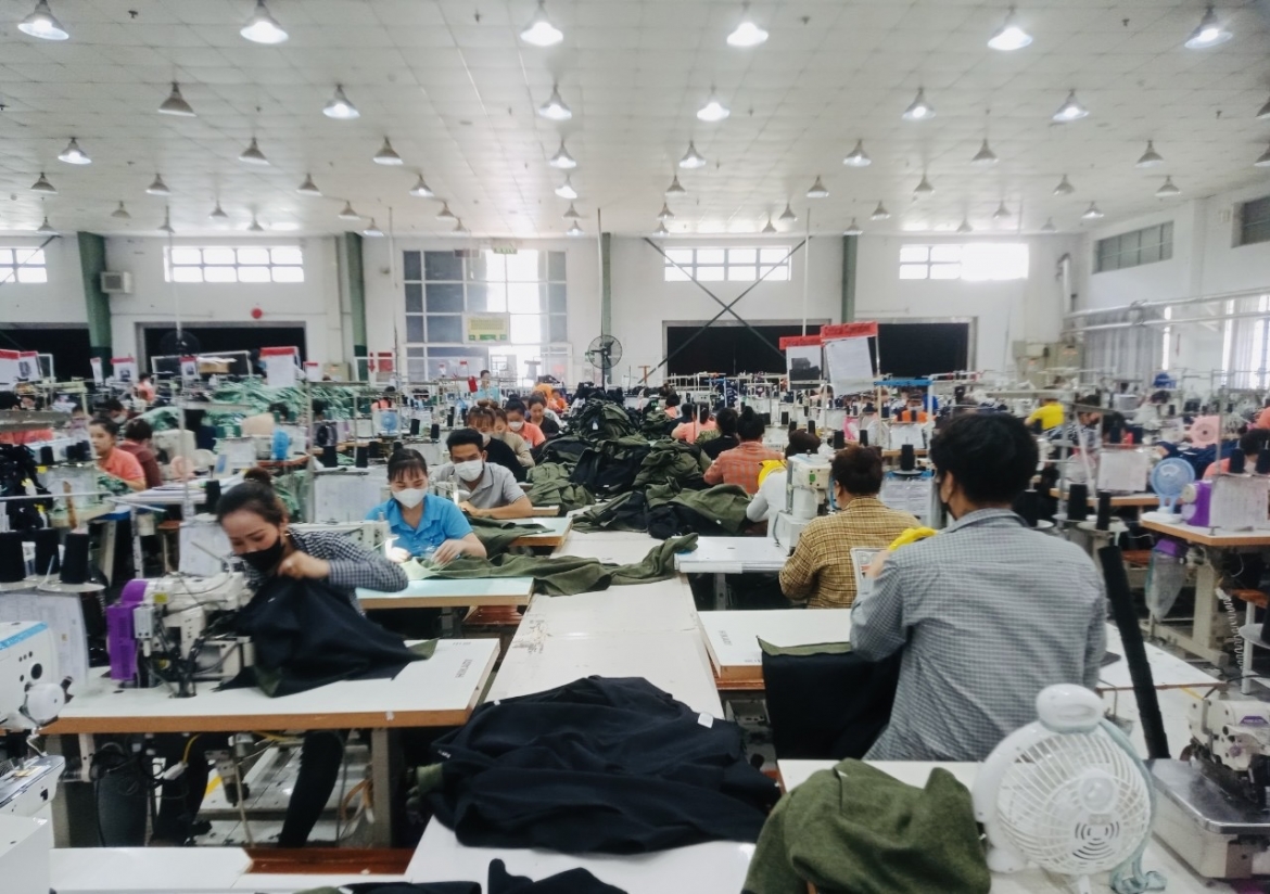 Công ty cần tuyển dụng 1.000 lao động vì nhận đơn hàng mới liên tục nhưng vẫn khó tìm công nhân (ảnh Cty cung cấp)