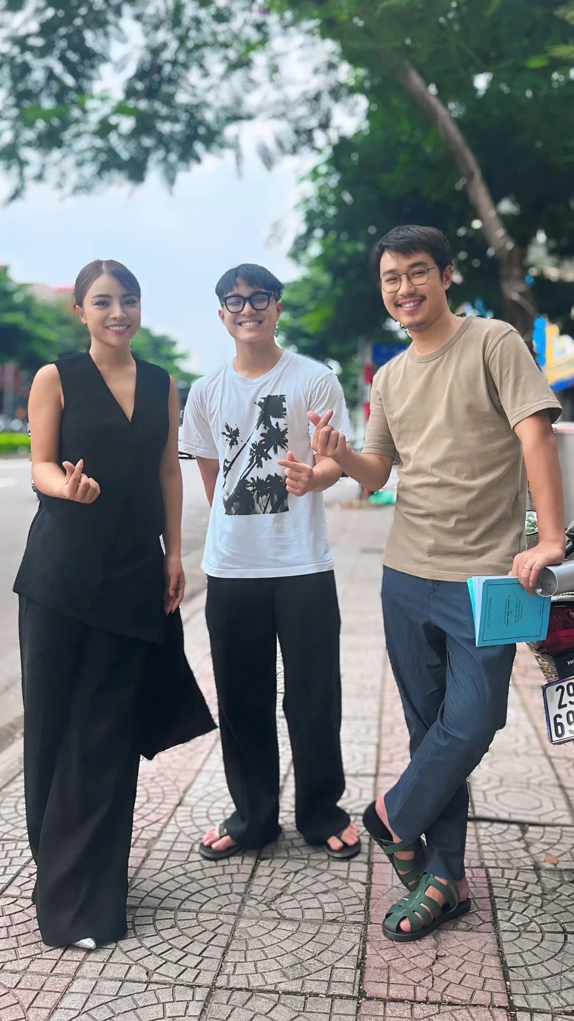 Con trai NSND Công Lý và MC Thảo Vân đóng phim "Sao Kim bắn tim sao Hỏa".