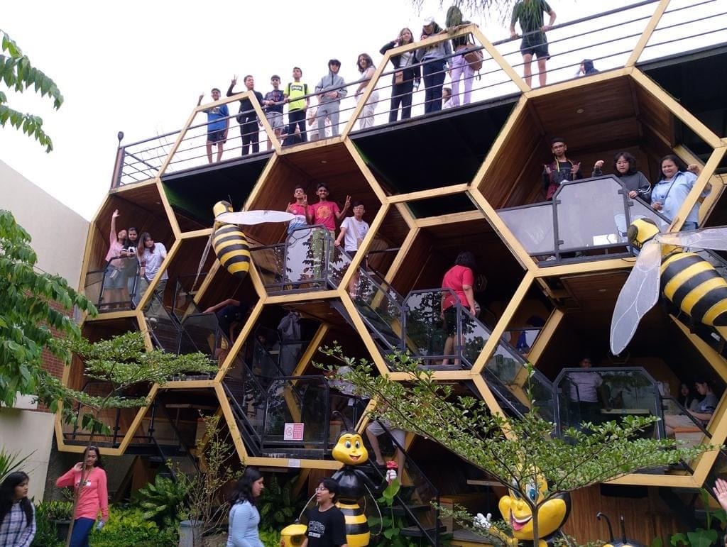 Một buổi dã ngoại ngoài trời của một trường quốc tế tại Jakarta- với chi phí khá cao so với gia đình trẻ tại Jakarta ( Ảnh minh họa)