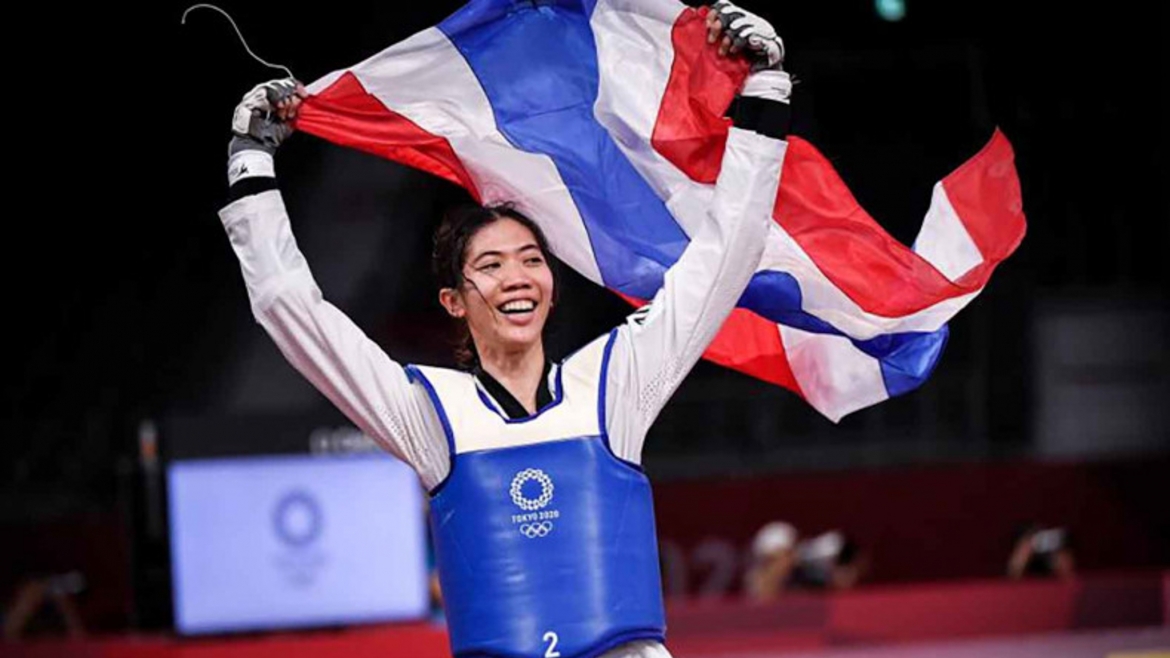 Papinak Wongpattanakit mang về tấm HCV Olympic 2024 cho thể thao Thái Lan (Ảnh: Bangkok Post)