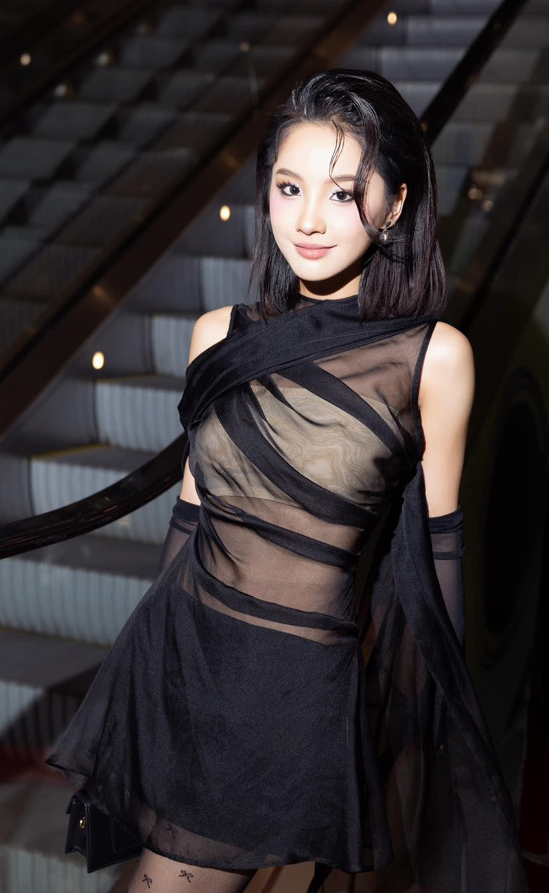 Cộng đồng mạng dành tặng Thu Hà Ceri biệt danh "hot girl người Tày"