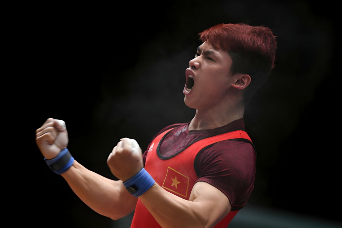 VĐV cử tạ Trịnh Văn Vinh. (Ảnh: Getty). 