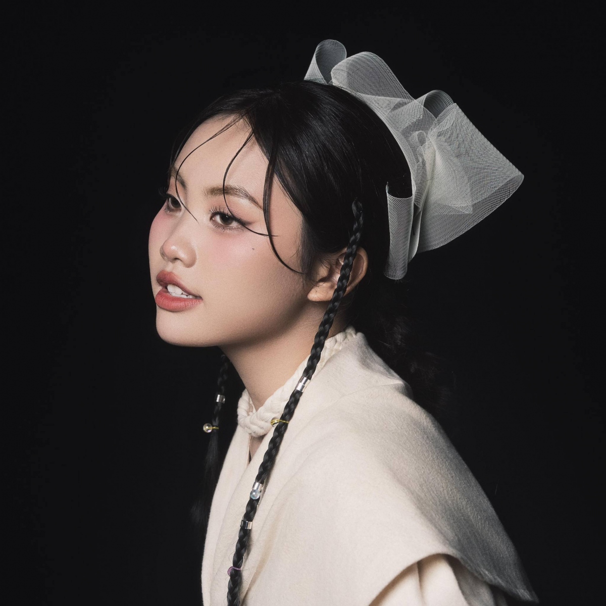 Phương Mỹ Chi thông báo tạm hoãn show diễn ở Hà Nội vào ngày 22/9 sắp tới vì tình hình bão lũ tại các tỉnh miền Bắc: “Miền Bắc ơi! Phương Mỹ Chi sẽ cố gắng hết sức có thể trong khả năng của mình để là một phần đóng góp nhỏ trong triệu đóng góp to lớn của Đất nước ta, chúng mình cùng chung tay vượt qua nhé”. (Nguồn: FBNV)