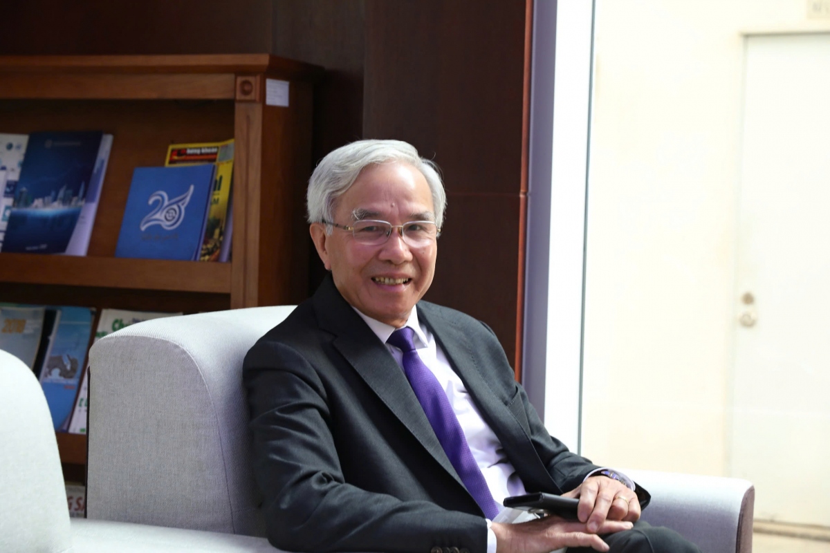 PGS. TS. Trần Chủng