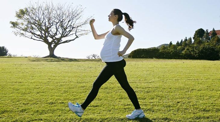 Chạy bộ khi mang thai không dành cho số đông, do vậy các thai phụ không nên thử