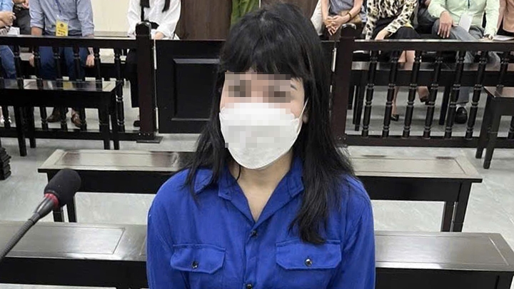 Vũ Thị Thu Nhung tại phiên toà