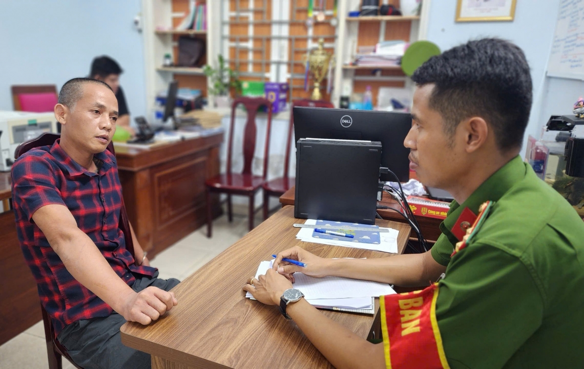 Đoàn Việt Nam tại cơ quan Công an