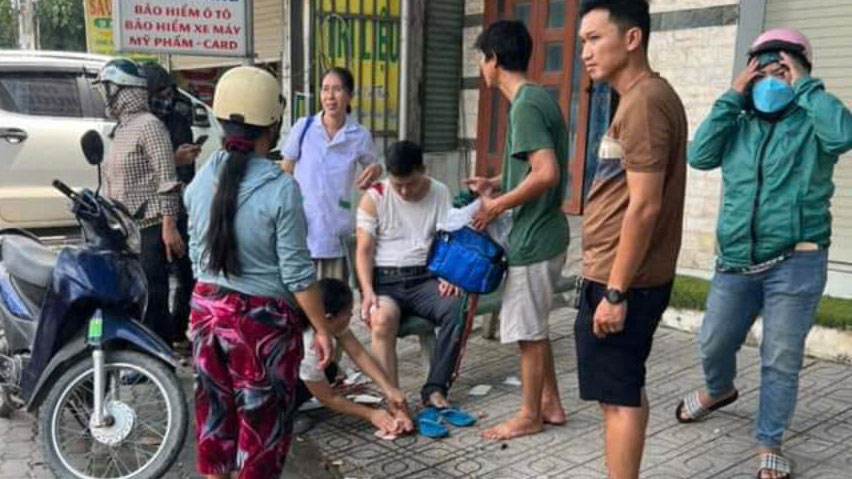 Một người dân bị hai đối tượng tấn công bị thương (ảnh: ND)