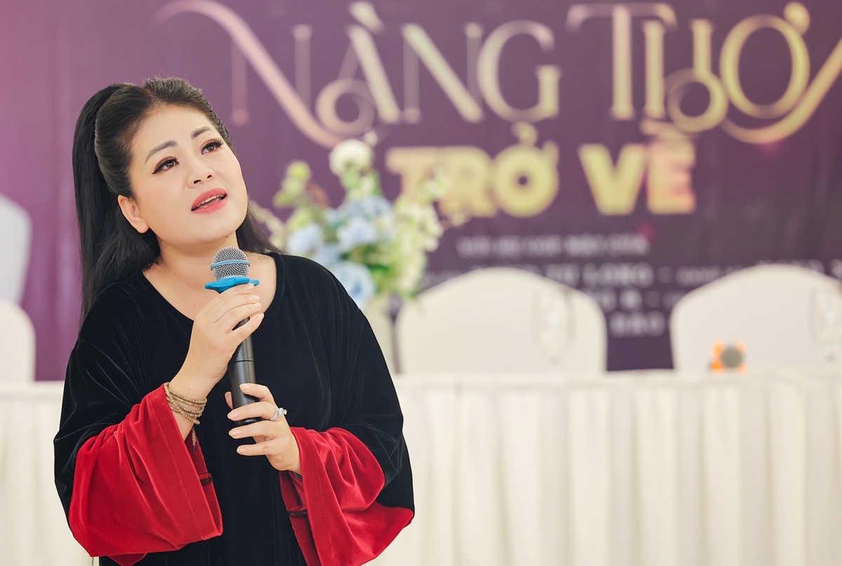 Ca sĩ Anh Thơ 
