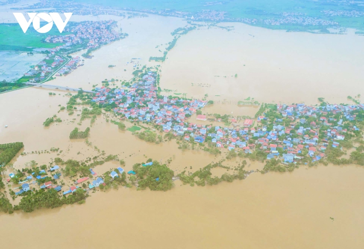 Hơn 470 ha nuôi thủy sản ở Bắc Giang bị ngập tràn bờ