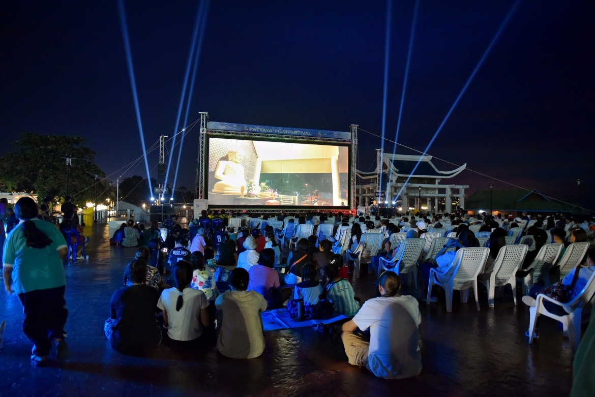 Một buổi chiếu phim ngoài trời tại Pattaya Film Festival 2024. Ảnh: Ban tổ chức Pattaya Film Festival