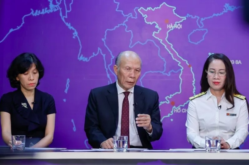 PGS. TS. Đinh Trọng Thịnh nhấn mạnh cần đánh thuế với hàng hóa nhỏ lẻ
