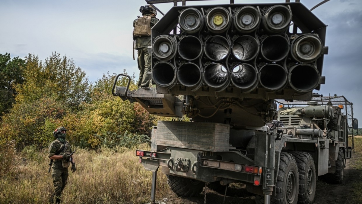 Hệ thống pháo phản lực phóng loạt Uragan của Nga. Ảnh: Sputnik