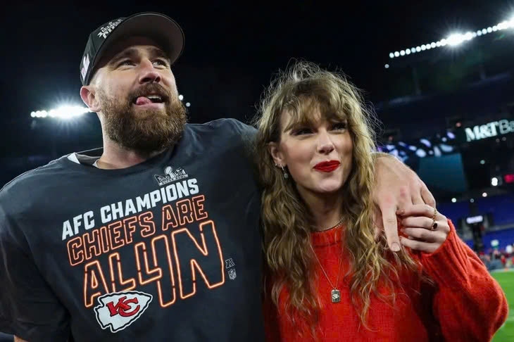 Taylor Swift thường xuyên đến cổ vũ Travis Kelce thi đấu.