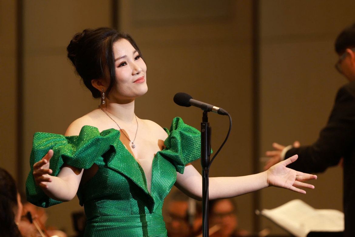 Nghệ sĩ Trang Trần