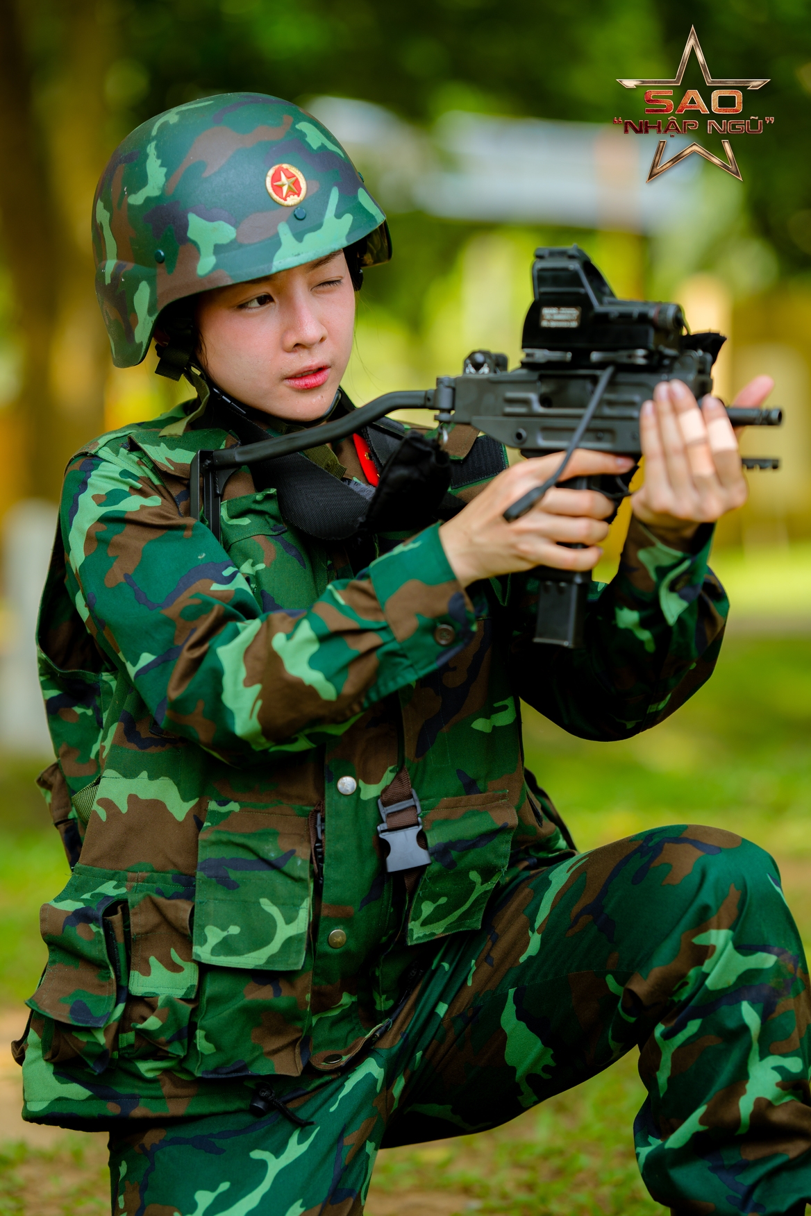 DJ Mie trong phần thi bắn súng
