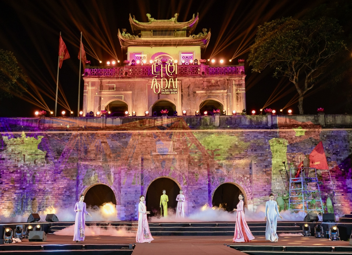 Lễ hội áo dài du lịch Hà Nội 2024