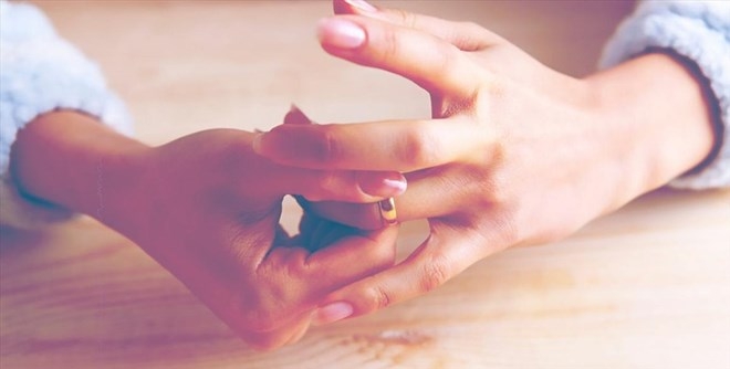 Trong đám hỏi, vợ sắp cưới bị ngất xỉu và khi vào viện tôi phát hiện cô ấy đã có bầu 6 tuần (ảnh minh họa)