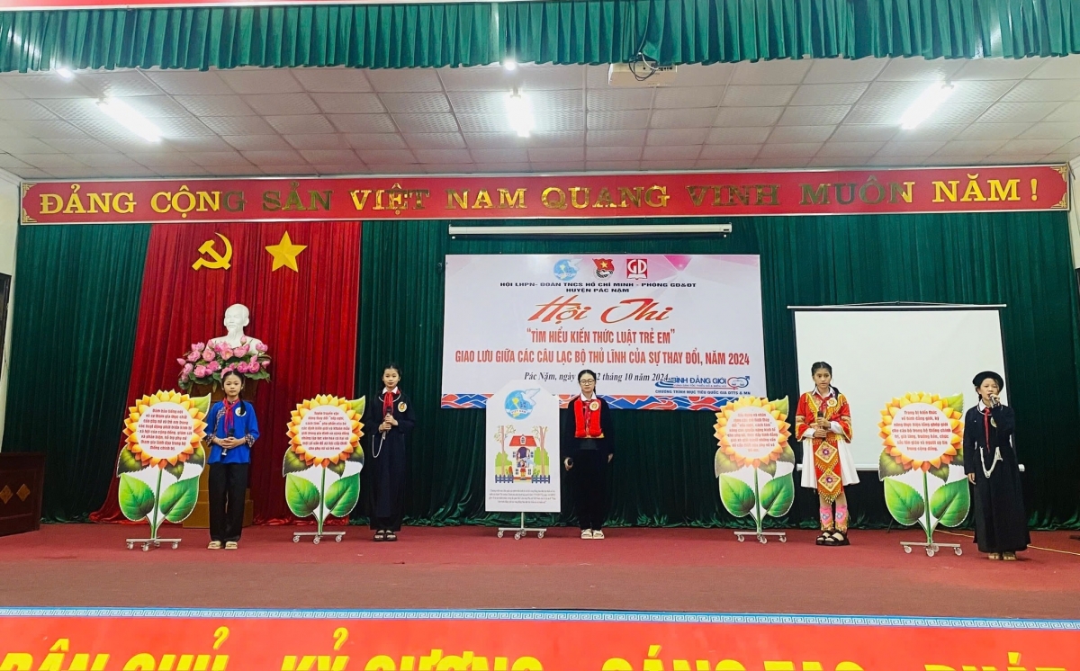 Những chương trình ngoại khóa, giáo dục giới tính, tìm hiểu pháp luật được Tỉnh đoàn Bắc Kạn phối hợp ngành giáo dục tổ chức tại các địa phương vùng sâu, vùng xa