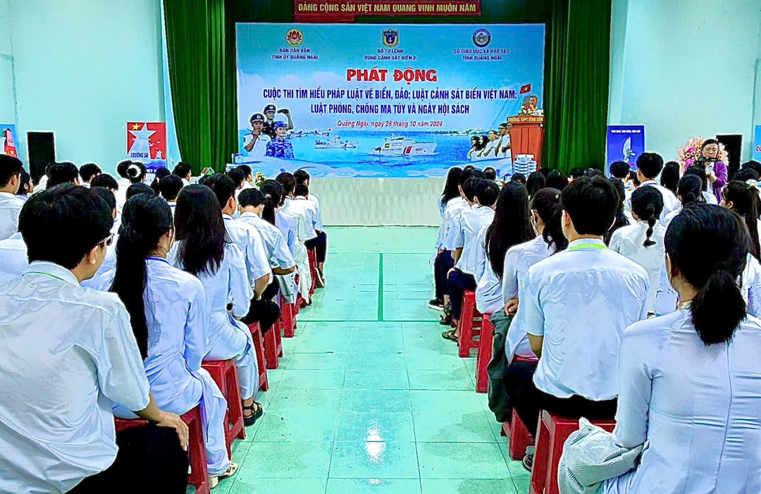Quang cảnh lễ phát động