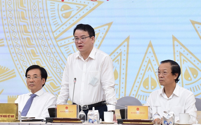 hứ trưởng Bộ Kế hoạch và Đầu tư Trần Quốc Phương phát biểu tại Họp báo Chính phủ thường kỳ tháng 9/2024 (Ảnh: VGP)