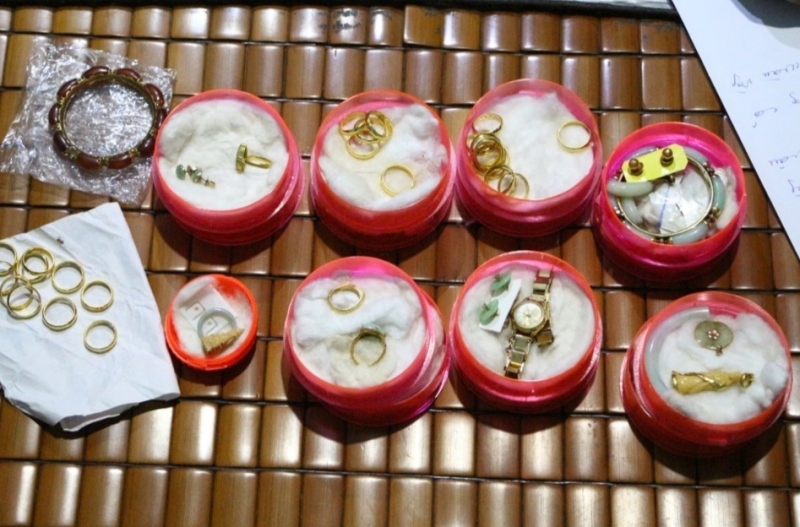 Tang vật thu giữ.