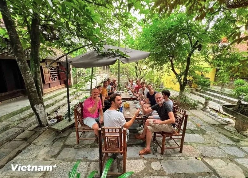 The race toward “net zero tours” and controlling carbon emissions in tourism activities becomes increasingly urgent.