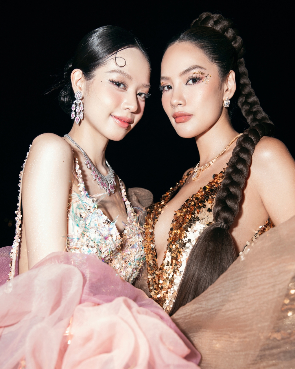 Hoa hậu Lê Hoàng Phương cho biết cô rất khắt khe trong quá trình training các kỹ năng cho Thanh Thủy, tuy nhiên thành quả chiếc vương miện Hoa hậu Quốc tế khiến cô tự hào về 'học trò'.