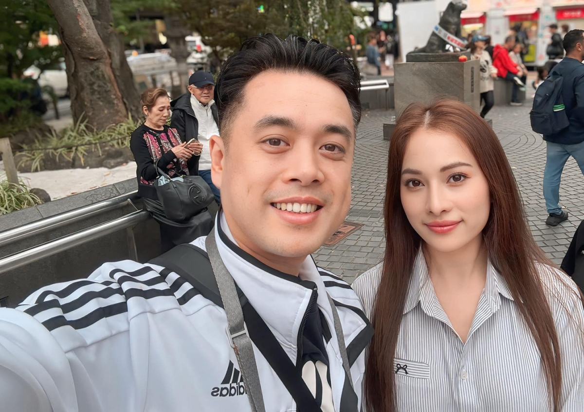 Vợ chồng Dương Khắc Linh - Sara Lưu “trốn” hai con sinh đôi đi chơi riêng. (Nguồn: FBNV)
