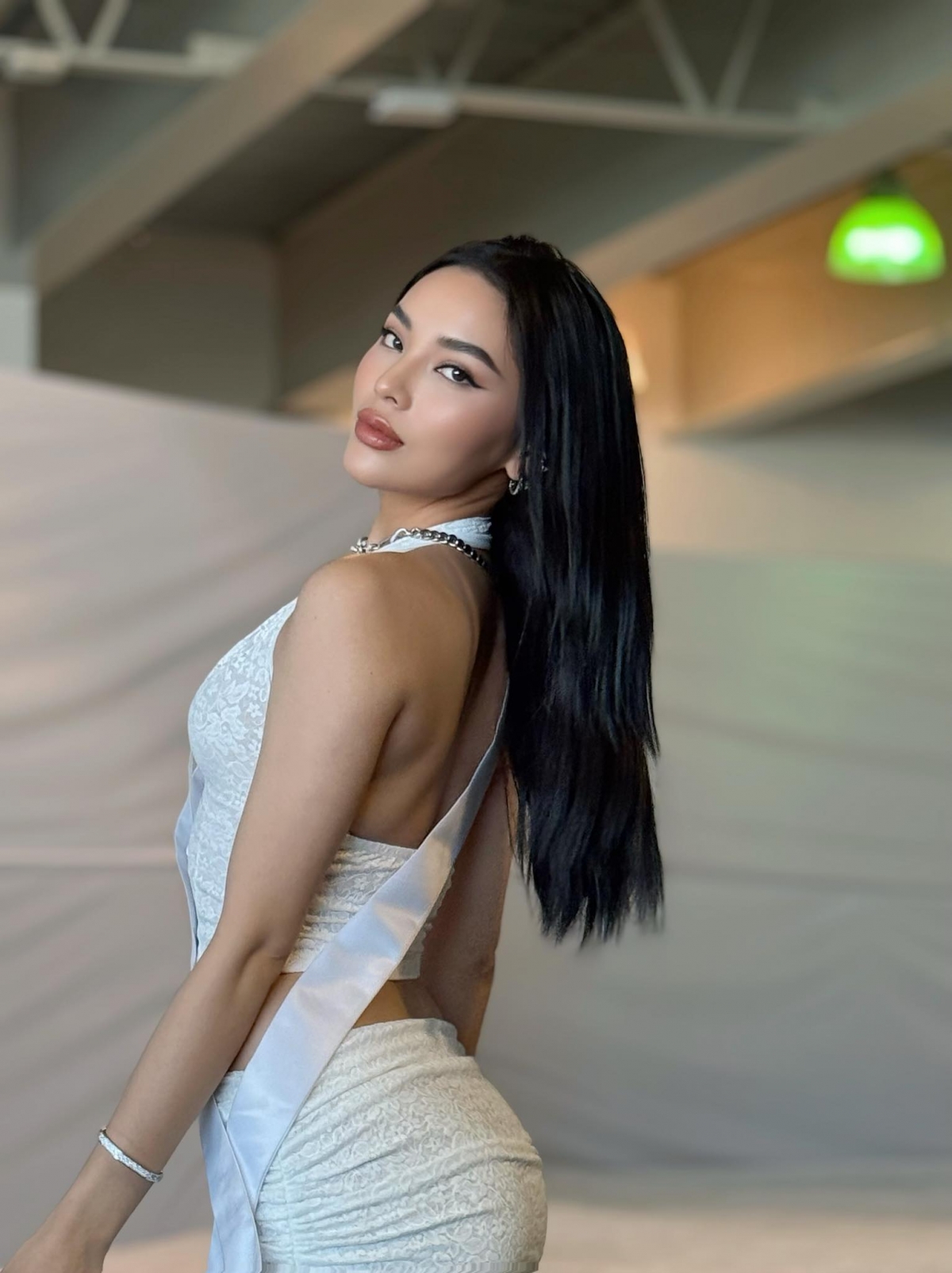 Sau 3/4 chặng đường thi Miss Universe 2024, hoa hậu Kỳ Duyên nói đùa rằng cô “sắp thành gái Mexico” do vóc dáng ngày càng nảy nở như các mỹ nhân quốc gia này. (Nguồn: FBNV)