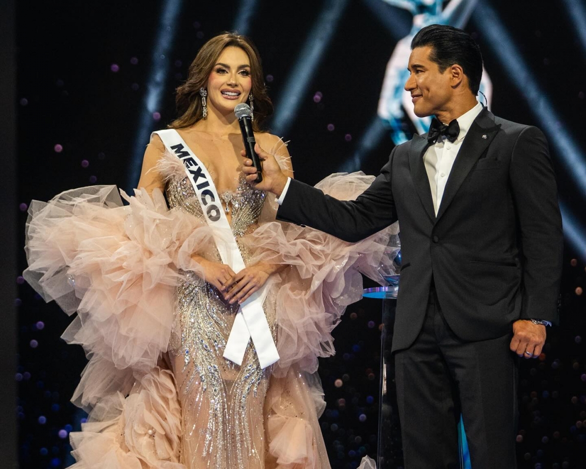 Vị trí á hậu 2 thuộc về người đẹp đến từ Mexico - María Fernanda Beltrán. Trong phần thi ứng xử, cô nhận được câu hỏi: "Điều gì giúp bạn vượt qua những khoảnh khắc khó khăn?". Cô trả lời: "Đó chính là mẹ tôi. Bà là người đã chống chọi và vượt qua ung thư. Tôi có mặt ở đây để đại diện qua sự kiên cường và ý chí của bà. Tôi muốn là một nữ hoàng trong tim của nhiều người khác. Đó là điều tôi mong muốn trong cuộc thi này".