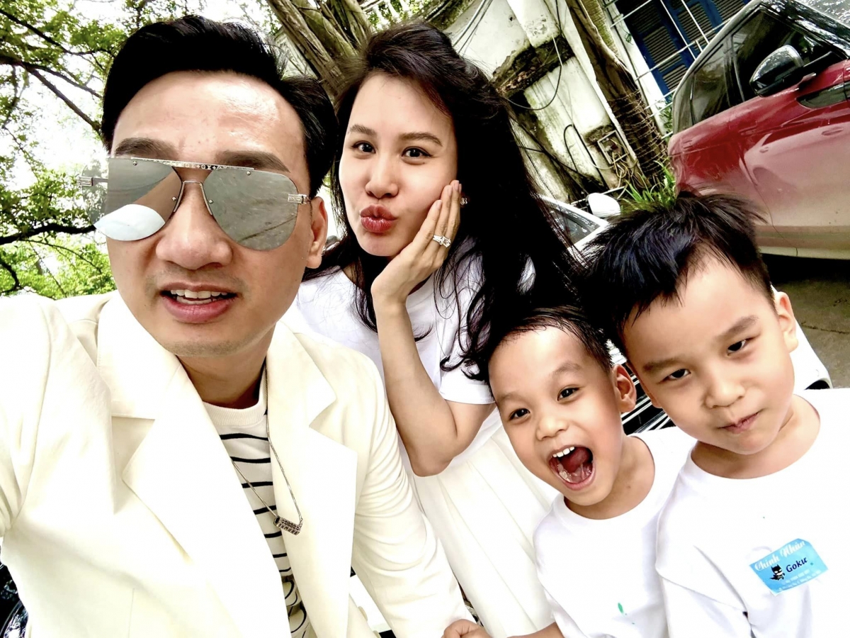 MC Thành Trung nói động lực để đi "cày cuối" chính là vợ và hai con. (Nguồn: FBNV)