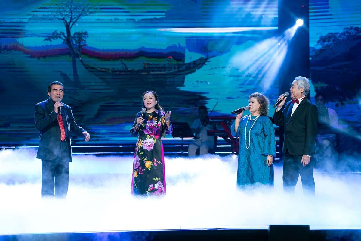 4 NSND: Trung Đức, Thu Hiền, Thanh Hoa, Quang Thọ hòa giọng trong ca khúc "Quảng Bình quê ta ơi"