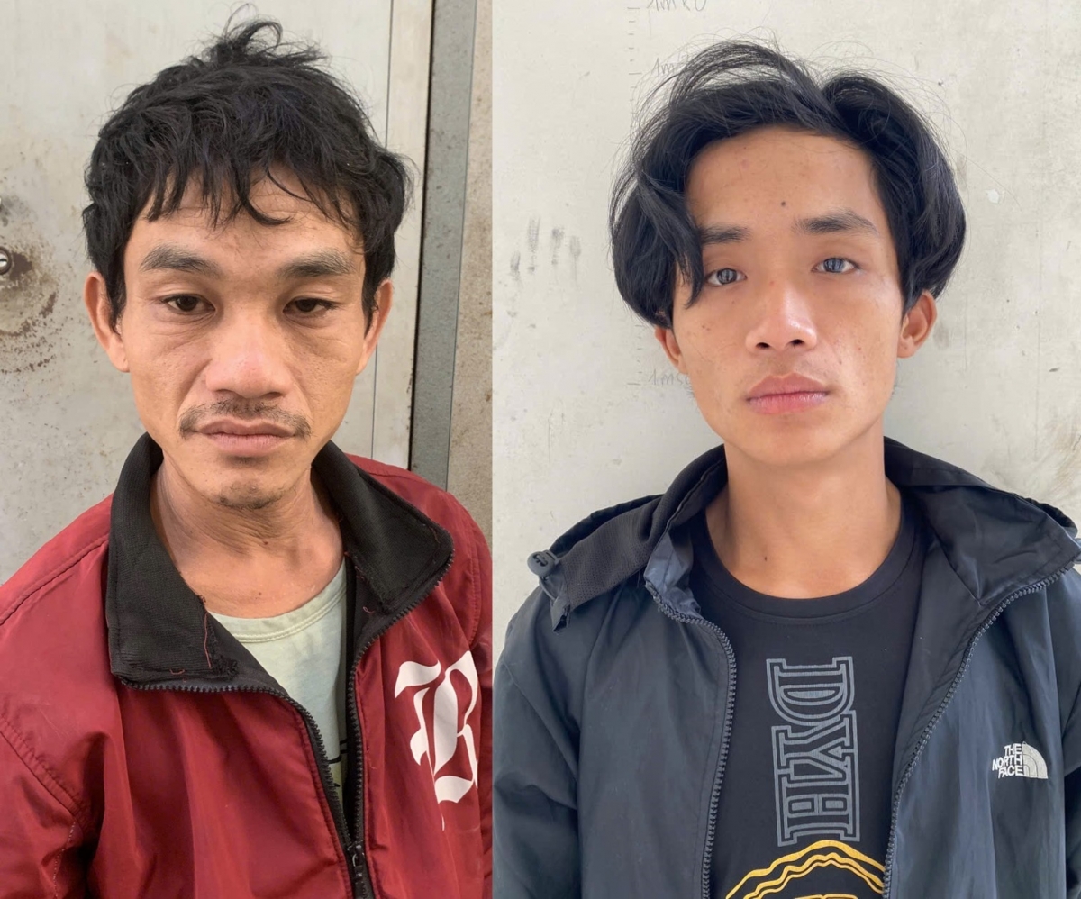 Nguyễn Đình Anh (trái) và Trần Văn Anh bị bắt sau 12 giờ gây án