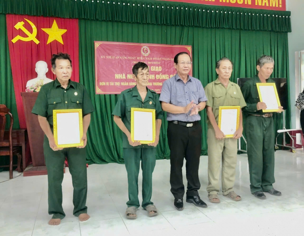 Đảng viên cao niên ở tỉnh Bến Tre luôn tiên phong, gương mẫu trong mọi phong trào