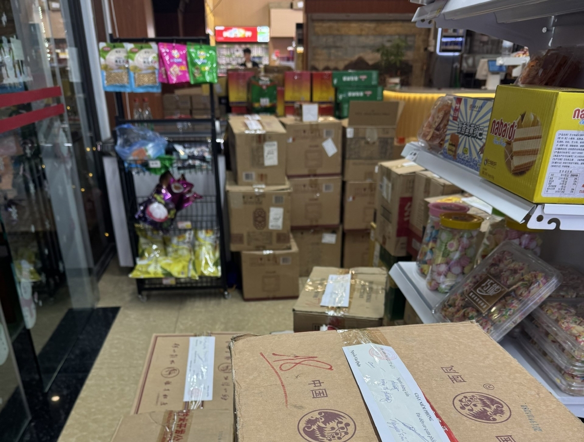 Hàng hóa nhập lậu bị lực lượng chức năng tạm giữ