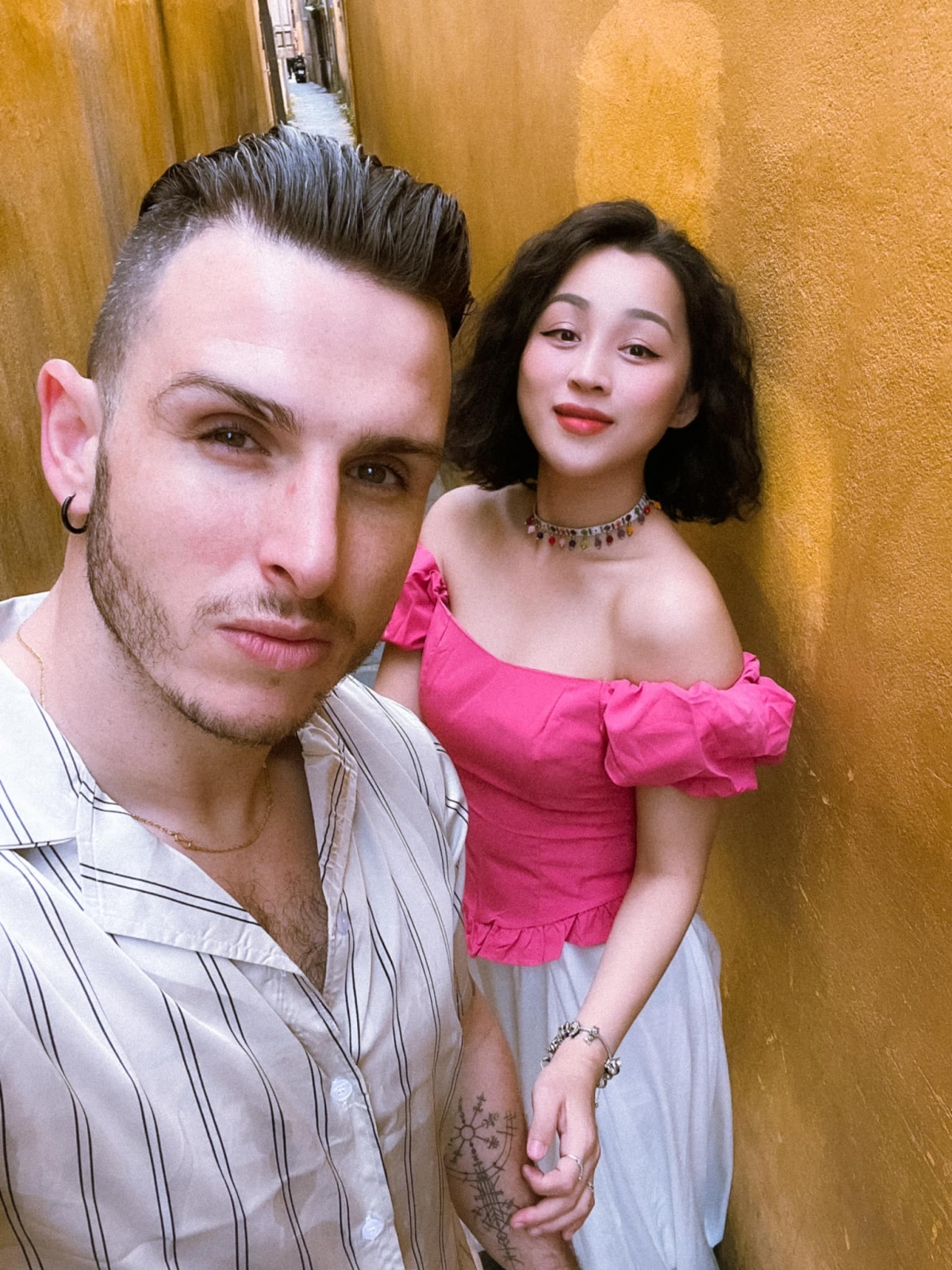 Chị Khanh và anh Nathan quen nhau rất tình cờ.