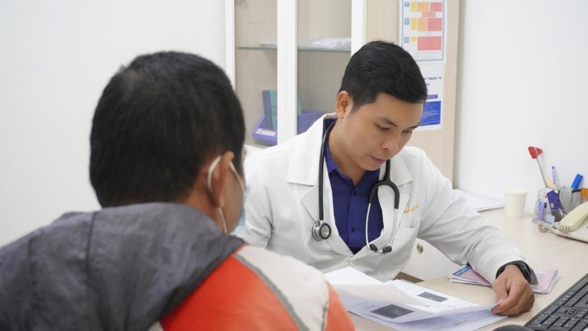 Theo nam bác sĩ, việc dùng Omega-3 quá liều lượng sẽ dẫn đến một số vấn đề sức khỏe nghiêm trọng