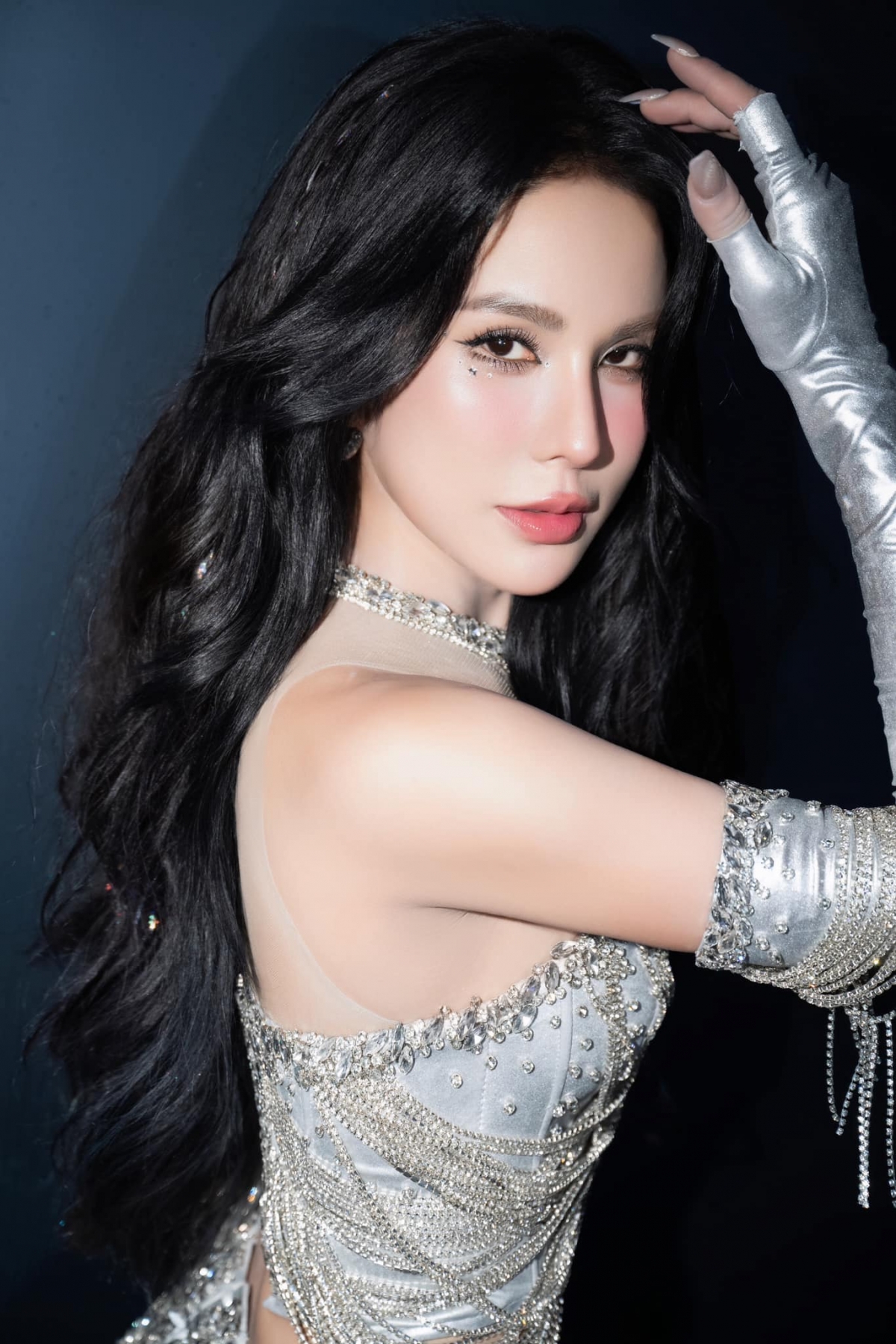 Sau Chị đẹp đạp gió rẽ sóng 2023, Diệp Lâm Anh góp mặt trong nhóm nhạc LUNAS cùng Ninh Dương Lan Ngọc, Trang Pháp, Huyền Baby và Khổng Tú Quỳnh. LUNAS tham gia biểu diễn tại nhiều sự kiện âm nhạc lớn và nhận được tình cảm của khán giả bởi ngoại hình xinh đẹp, vũ đạo tốt và khả năng trình diễn sôi động. 