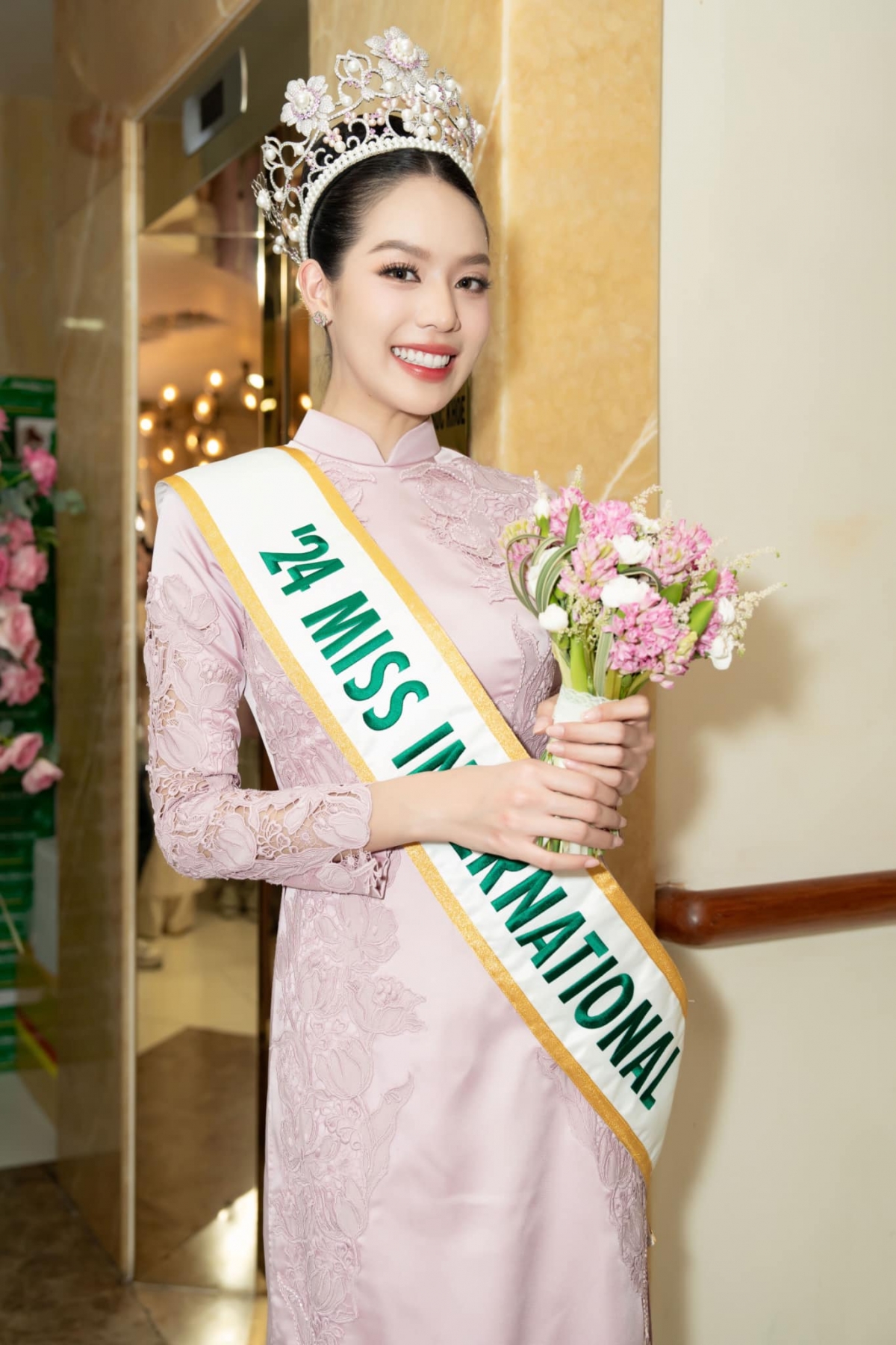 Huỳnh Thị Thanh Thủy sinh năm 2002, đến từ Đà Nẵng, cao 1,76m. Cô đăng quang Hoa hậu Việt Nam năm 2022 và nhận được nhiều sự ủng hộ từ khán giả. Thanh Thủy từng đoạt danh hiệu hoa khôi Đại học Ngoại ngữ trực thuộc Đại học Đà Nẵng, á khôi 1 cuộc thi Học sinh - Sinh viên thanh lịch thành phố Đà Nẵng năm 2021. Hiện cô đang theo học tại hai trường đại học là Trường Đại học Ngoại ngữ (Đại học Đà Nẵng) và Đại học Greenwich Việt Nam.