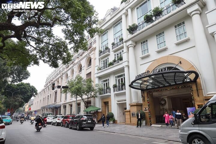 Cũng nằm trong top tuyến phố có giá đất đắt đỏ hàng đầu Hà Nội là phố Lê Thái Tổ.