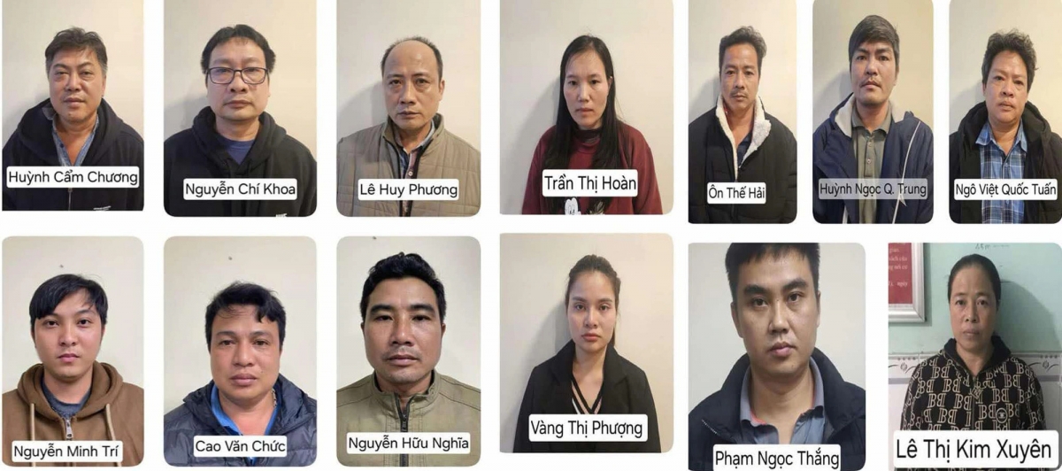 Các bị can trong vụ án vụ án "buôn lậu" xảy ra tại tỉnh Long An, An Giang và các đơn vị, địa phương liên quan. (Ảnh: Bộ Công an)