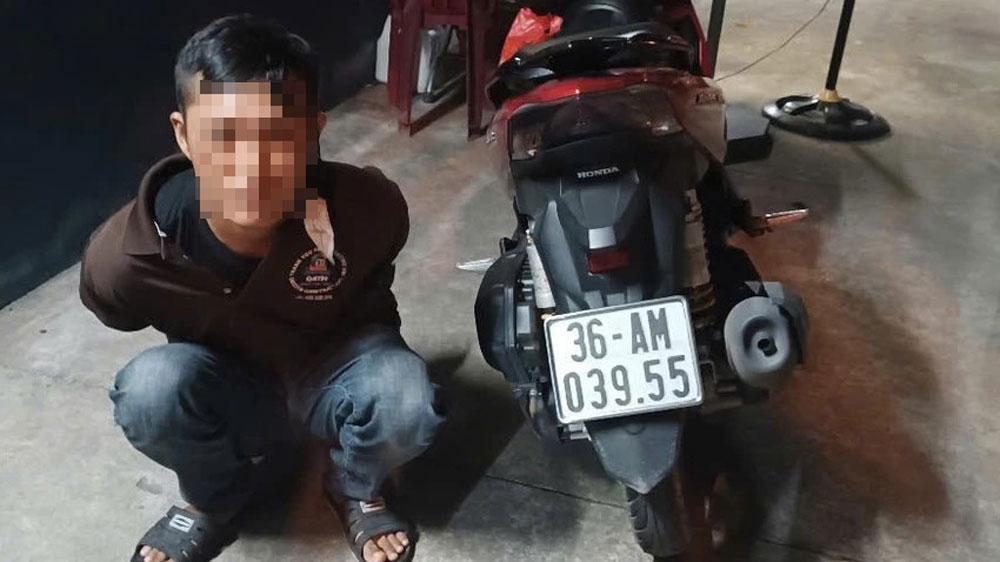 Đối tượng Nguyễn Bá Hải đang bị công an tạm giữ (ảnh: CA)