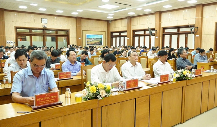 Các đại biểu dự Hội nghị