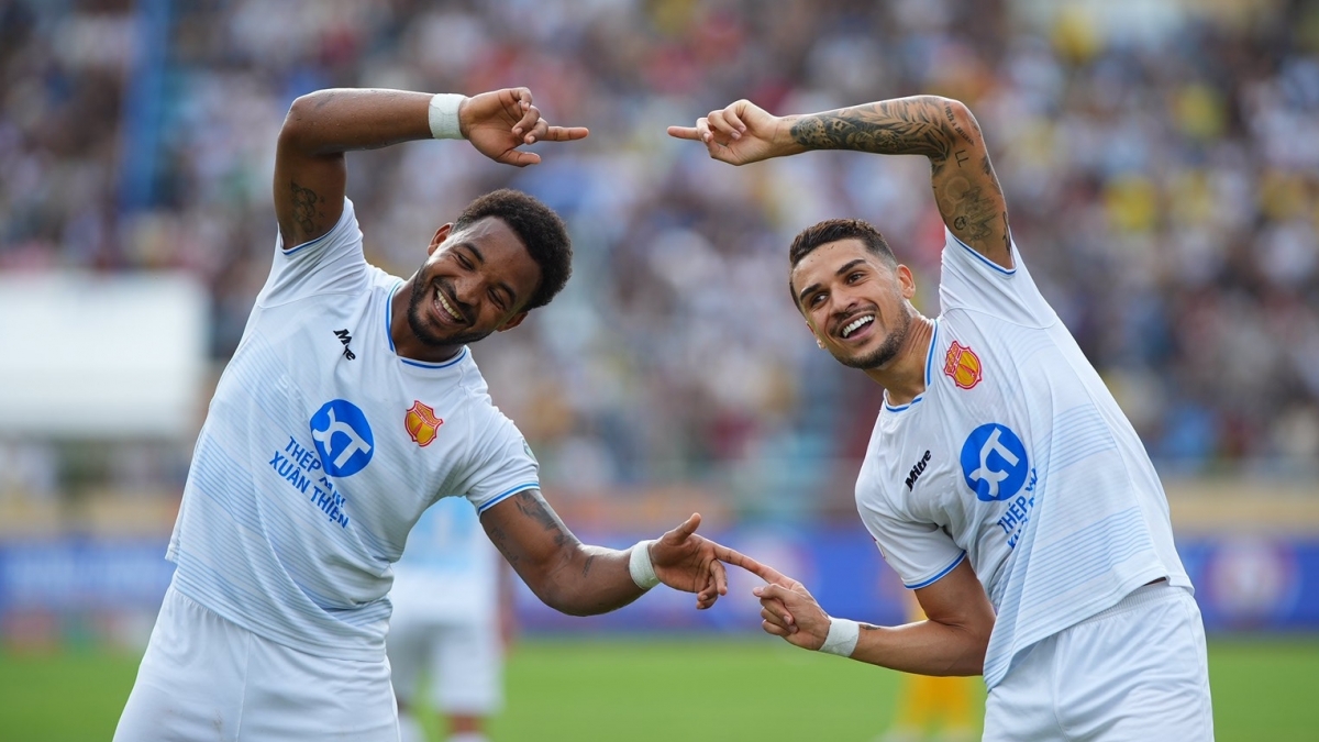 Hendrio và Rafaelson là chìa khóa giúp Nam Định vô địch V-League 2023/2024.